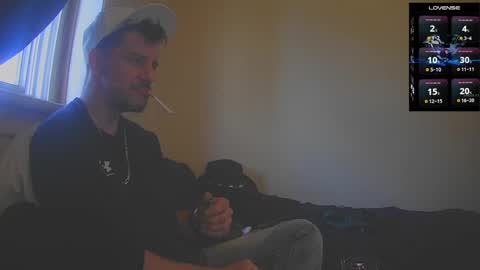 Snapshot of bigcawwwk chatting on November 11, 2025, 8:31 pm Jon - Im Straight online show from November 11, 2025, 8:31 pm