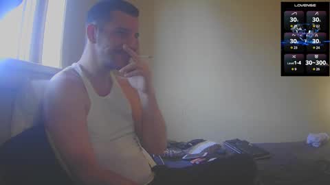 Jon - Im Straight online show from December 4, 2025, 3:43 pm