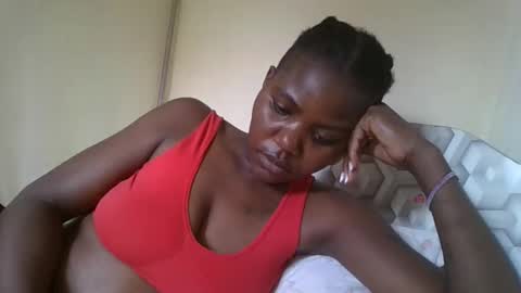 Snapshot of bigclit030 chatting on May 7, 2026, 7:47 am bigclit030 online show from May 7, 2026, 7:47 am
