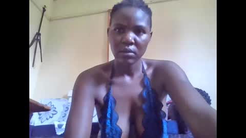 Snapshot of bigclit030 chatting on May 23, 2026, 8:07 am bigclit030 online show from May 23, 2026, 8:07 am