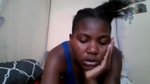 Snapshot of bigclit030 chatting on June 1, 2026, 12:18 pm bigclit030 online show from June 1, 2026, 12:18 pm
