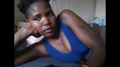 Snapshot of bigclit030 chatting on June 10, 2026, 12:15 pm bigclit030 online show from June 10, 2026, 12:15 pm