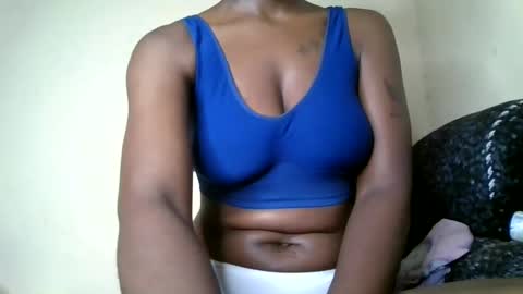 Snapshot of bigclit030 chatting on July 28, 2026, 11:17 am bigclit030 online show from July 28, 2026, 11:17 am