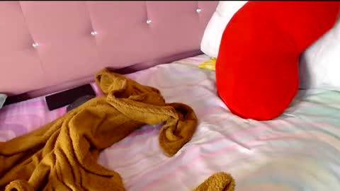 Snapshot of bigclit_luisa chatting on December 16, 2024, 8:20 am bigclit_luisa online show from December 16, 2024, 8:20 am