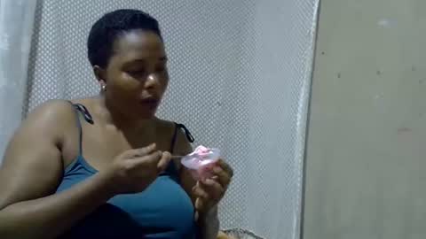 Snapshot of bigclit_wethairypus chatting on July 5, 2026, 8:16 pm bigclit_wethairypus online show from July 5, 2026, 8:16 pm