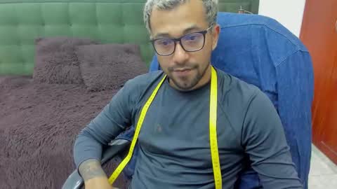 bigcock_hair online show from October 16, 2025, 11:06 pm