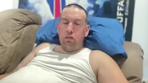 bigcocksuckingslut online show from May 2, 2026, 9:20 pm