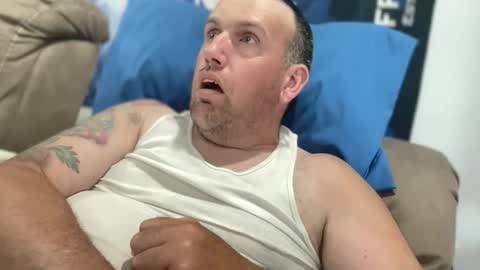 bigcocksuckingslut online show from May 31, 2026, 7:26 pm