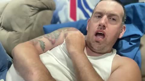 bigcocksuckingslut online show from June 7, 2026, 1:21 am