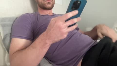 Snapshot of bigcollegecock69690 chatting on December 11, 2024, 5:37 pm bigcollegecock69690 online show from December 11, 2024, 5:37 pm