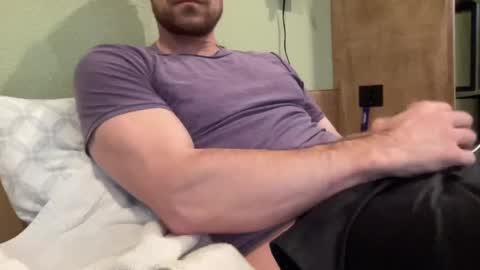 Snapshot of bigcollegecock69690 chatting on March 6, 2025, 12:32 am bigcollegecock69690 online show from March 6, 2025, 12:32 am