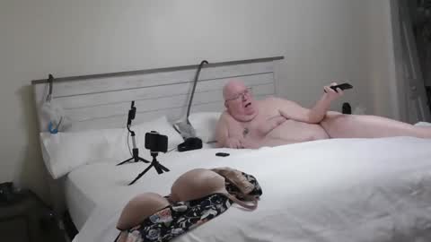 Craig online show from November 24, 2025, 12:49 pm