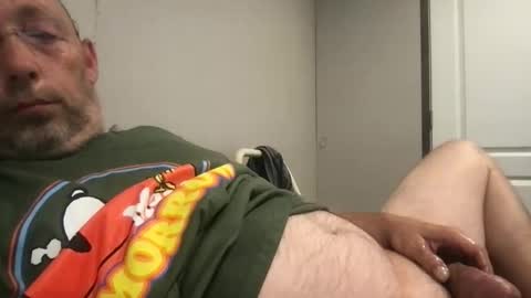 Snapshot of bigdaddydelight chatting on May 14, 2026, 6:15 pm bigdaddydelight online show from May 14, 2026, 6:15 pm
