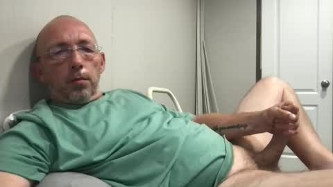 Snapshot of bigdaddydelight chatting on June 3, 2026, 10:48 pm bigdaddydelight online show from June 3, 2026, 10:48 pm