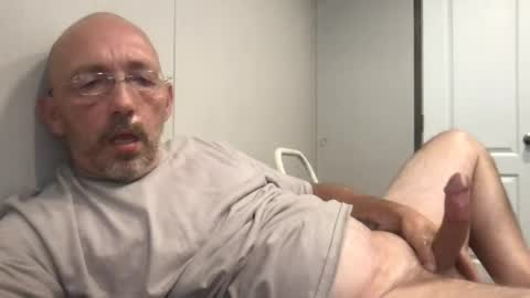 bigdaddydelight online show from July 31, 2026, 9:47 pm