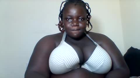 Snapshot of bigdarkass chatting on February 10, 2025, 8:42 pm VIOLET online show from February 10, 2025, 8:42 pm