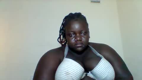 Snapshot of bigdarkass chatting on February 23, 2025, 2:18 am VIOLET online show from February 23, 2025, 2:18 am