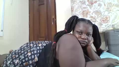 VIOLET online show from June 4, 2026, 9:32 pm