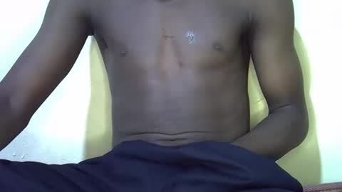 Snapshot of bigfeet9999 chatting on December 17, 2024, 11:28 am Ask in pvt online show from December 17, 2024, 11:28 am