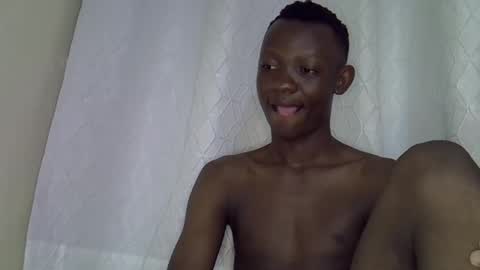 Snapshot of bigfeet9999 chatting on December 23, 2024, 10:44 pm Ask in pvt online show from December 23, 2024, 10:44 pm