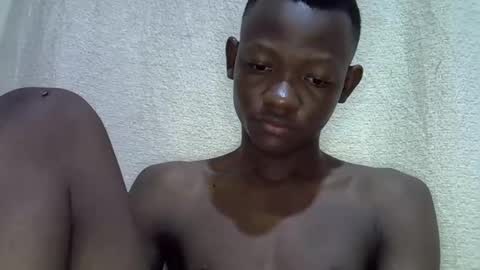 Snapshot of bigfeet9999 chatting on December 28, 2024, 10:25 am Ask in pvt online show from December 28, 2024, 10:25 am