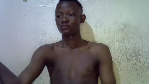 Snapshot of bigfeet9999 chatting on February 18, 2025, 10:38 am Ask in pvt online show from February 18, 2025, 10:38 am