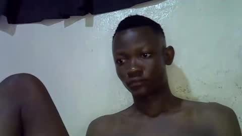 Snapshot of bigfeet9999 chatting on February 27, 2025, 2:00 pm Ask in pvt online show from February 27, 2025, 2:00 pm