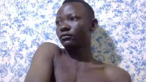 Snapshot of bigfeet9999 chatting on November 4, 2025, 11:48 pm Ask in pvt online show from November 4, 2025, 11:48 pm