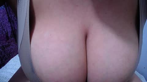  Sunny   online show from July 23, 2026, 1:58 am