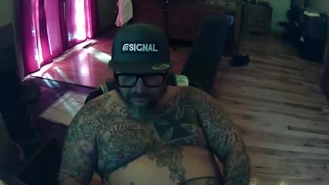 biggdaddy4206913 online show from November 7, 2025, 9:26 pm