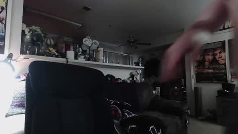 biggerisbetter21 online show from January 12, 2026, 11:43 pm