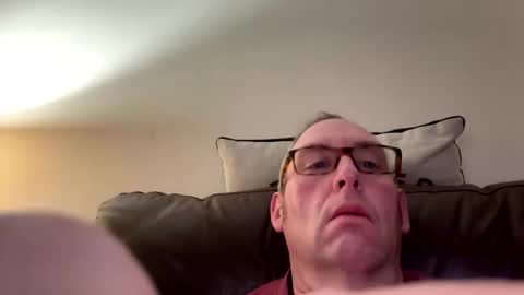Snapshot of biggloves4bighands chatting on January 8, 2026, 1:24 pm biggloves4bighands online show from January 8, 2026, 1:24 pm