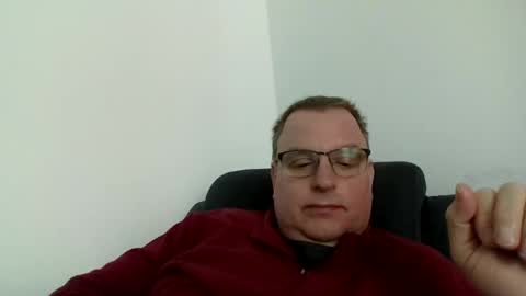 Snapshot of bigguy2014 chatting on February 27, 2025, 10:15 am bigguy2014 online show from February 27, 2025, 10:15 am