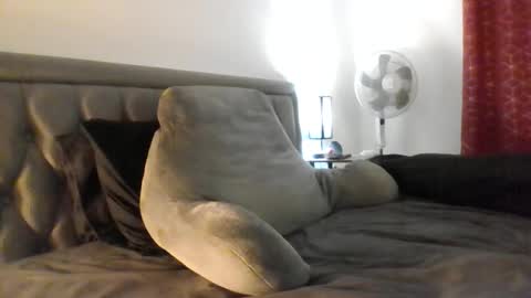 Snapshot of bigguy2014 chatting on March 18, 2026, 10:57 pm bigguy2014 online show from March 18, 2026, 10:57 pm