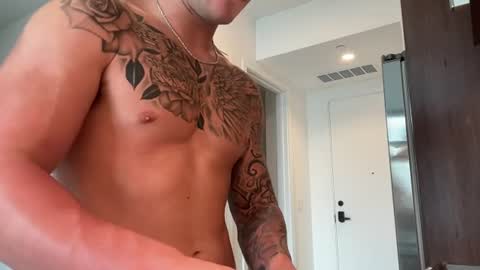 Snapshot of bigjonnnnnn chatting on June 19, 2026, 8:12 pm BIGJONNNNN online show from June 19, 2026, 8:12 pm