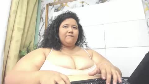 BigLucyy online show from April 28, 2026, 10:26 pm