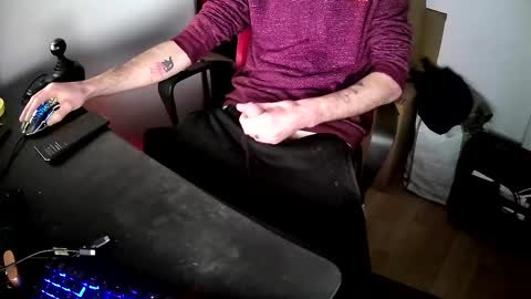 Snapshot of biglummel15 chatting on January 17, 2025, 10:01 pm biglummel15 online show from January 17, 2025, 10:01 pm