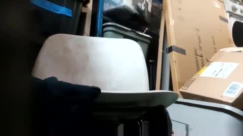 bigmanaround9 online show from September 10, 2025, 9:42 am