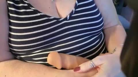 Snapshot of bigmarisella chatting on May 1, 2026, 2:38 am Big Mari online show from May 1, 2026, 2:38 am
