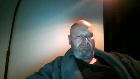Snapshot of bigmike3339 chatting on December 9, 2024, 5:51 am bigmike3339 online show from December 9, 2024, 5:51 am