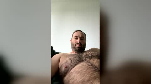 Snapshot of bigmikept17 chatting on June 1, 2026, 1:35 pm bigmikept17 online show from June 1, 2026, 1:35 pm