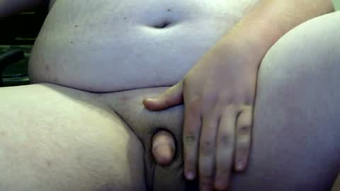Snapshot of bigsexxy37 chatting on July 27, 2026, 3:35 am bigsexxy37 online show from July 27, 2026, 3:35 am