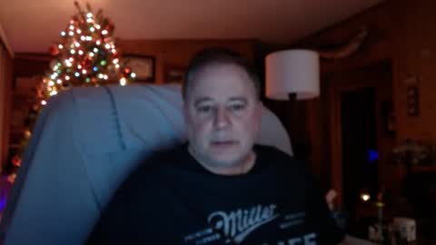 Snapshot of bigthicksatisfying2 chatting on December 30, 2024, 7:26 am bigthicksatisfying2 online show from December 30, 2024, 7:26 am