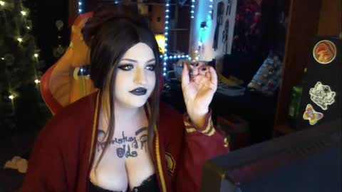 Snapshot of bigtiddygothxx chatting on December 2, 2025, 9:36 am Lealithhh online show from December 2, 2025, 9:36 am