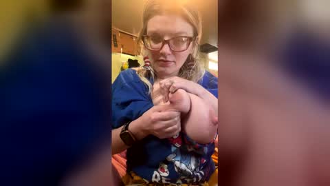 bigtits133 online show from March 3, 2026, 6:14 pm