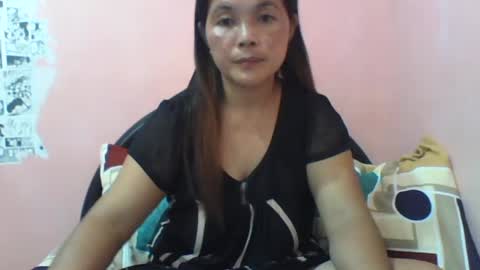 Snapshot of bigtits_24 chatting on June 18, 2026, 12:22 am bigtits_24 online show from June 18, 2026, 12:22 am