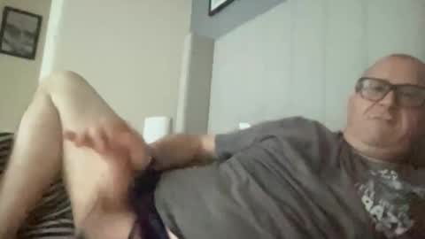 Snapshot of bigtone2_1968 chatting on November 2, 2025, 7:33 am bigtone2_1968 online show from November 2, 2025, 7:33 am