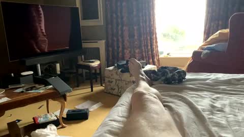 bigukphallus online show from December 16, 2024, 2:05 pm