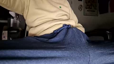 Snapshot of bigwhited2115 chatting on November 21, 2025, 2:54 am Onlyfans redheadedwhitedick online show from November 21, 2025, 2:54 am