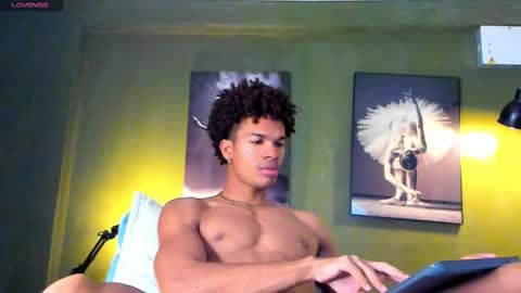 Snapshot of bigxxo chatting on March 6, 2025, 1:37 am bigxxo online show from March 6, 2025, 1:37 am